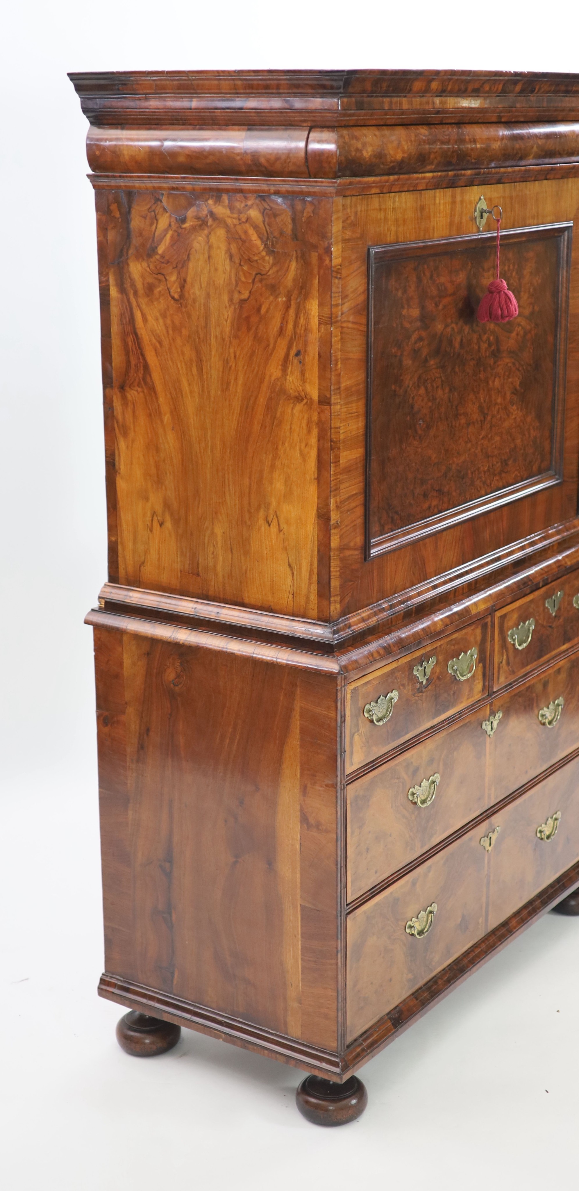 A William III walnut escritoire, W.106cm D.52cm H.168cm